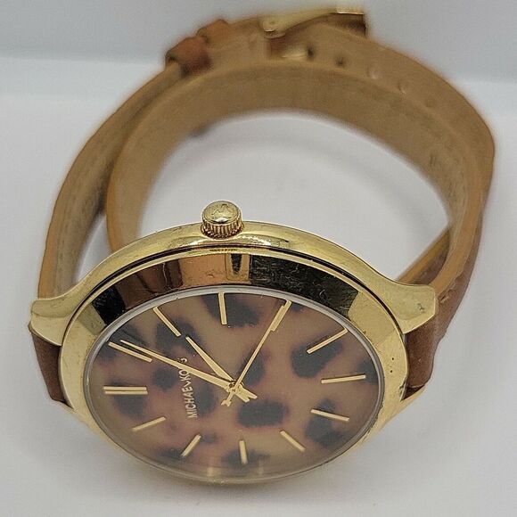 Michael Kors Slim Runway MK2327 Women's Brown Leather Analog Quartz Watch AM471 - Picture 8 of 10